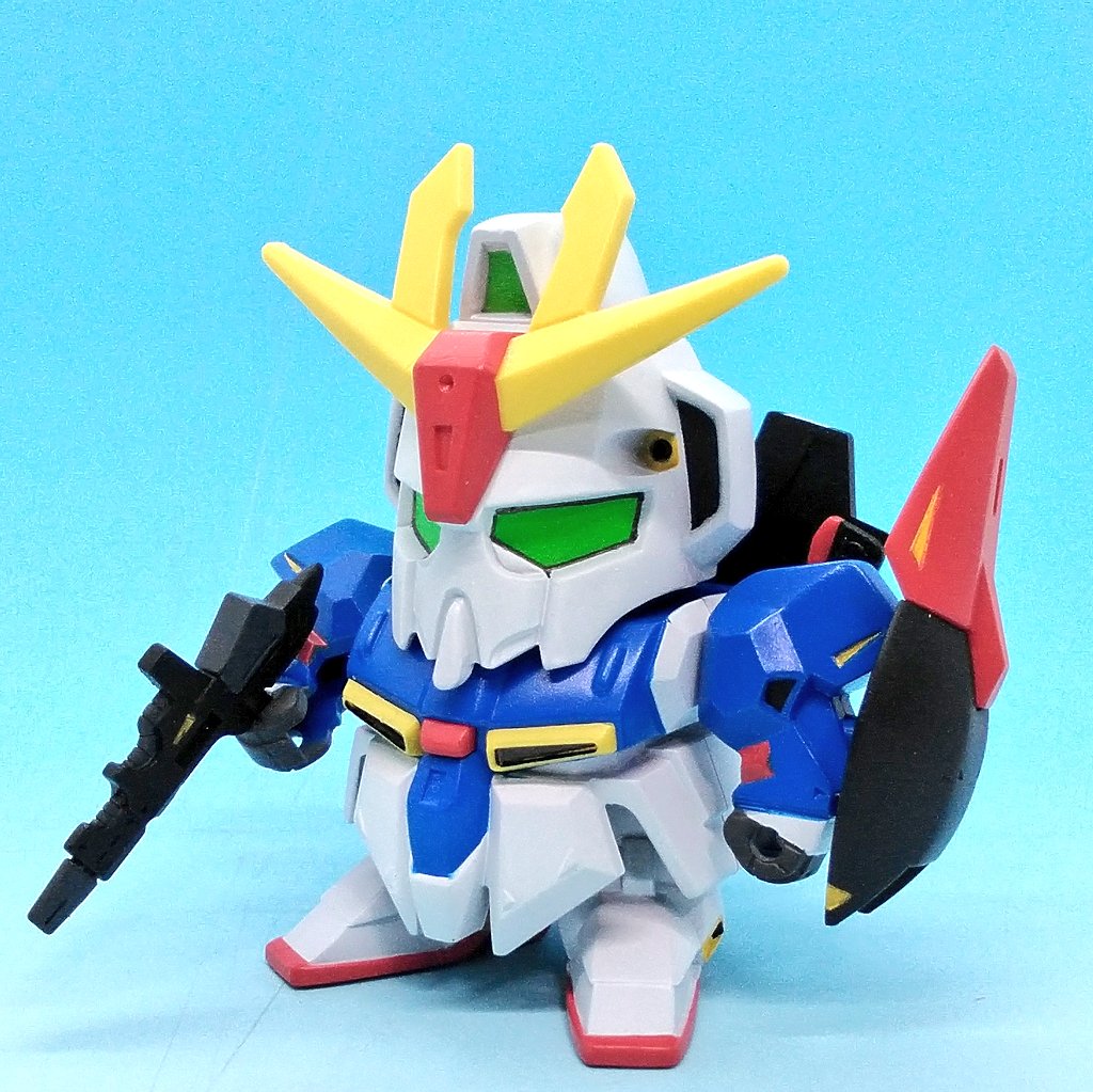 mekarinrin's tweet photo. 【元祖SDガンダムNo.06 ゼータガンダム】完成！
今回もニューガンダム同様表面処理とファレホ塗装のみ…と言いたいところですが、胸と干渉する頬裏だけ少し削りました。
それにしてもゼータも造形いいなぁ。
#俺SD作ってるぜ 
#元祖SDガンダム https://t.co/vEhnjy41My