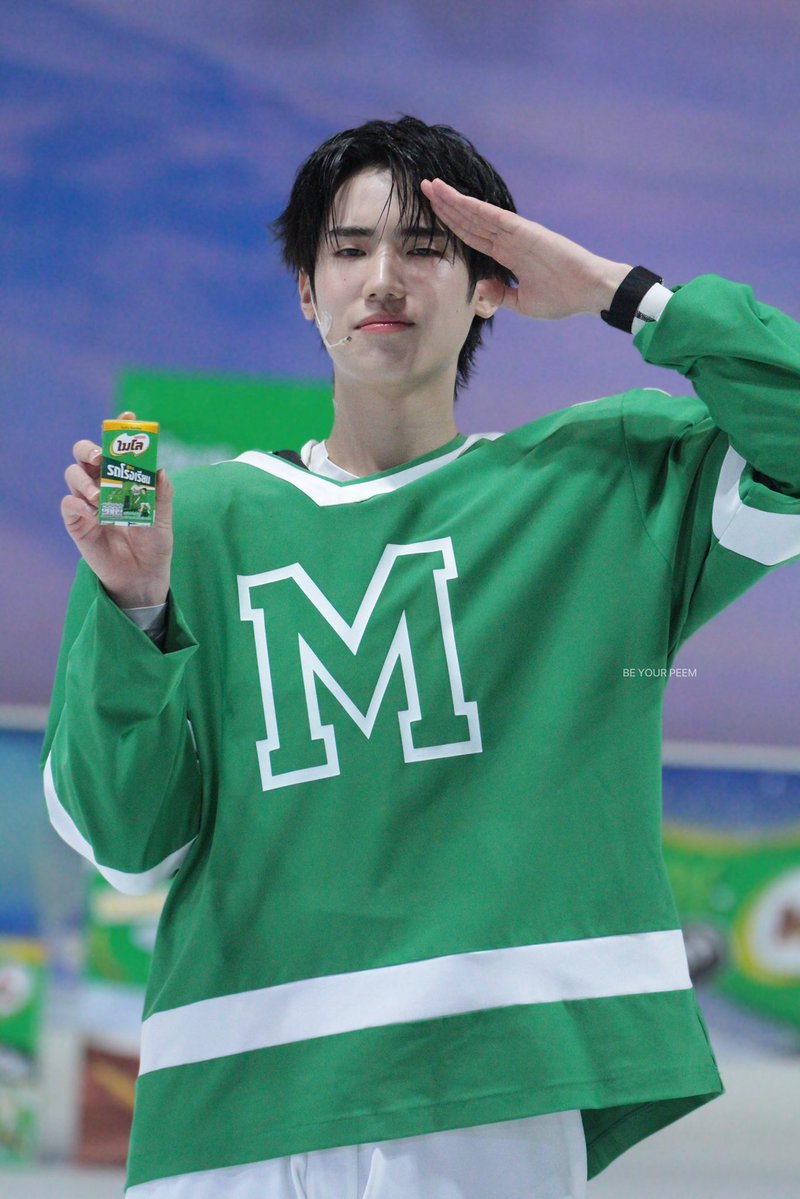 BE YOUR PEEM🐻‍❄️🏒 tweet media