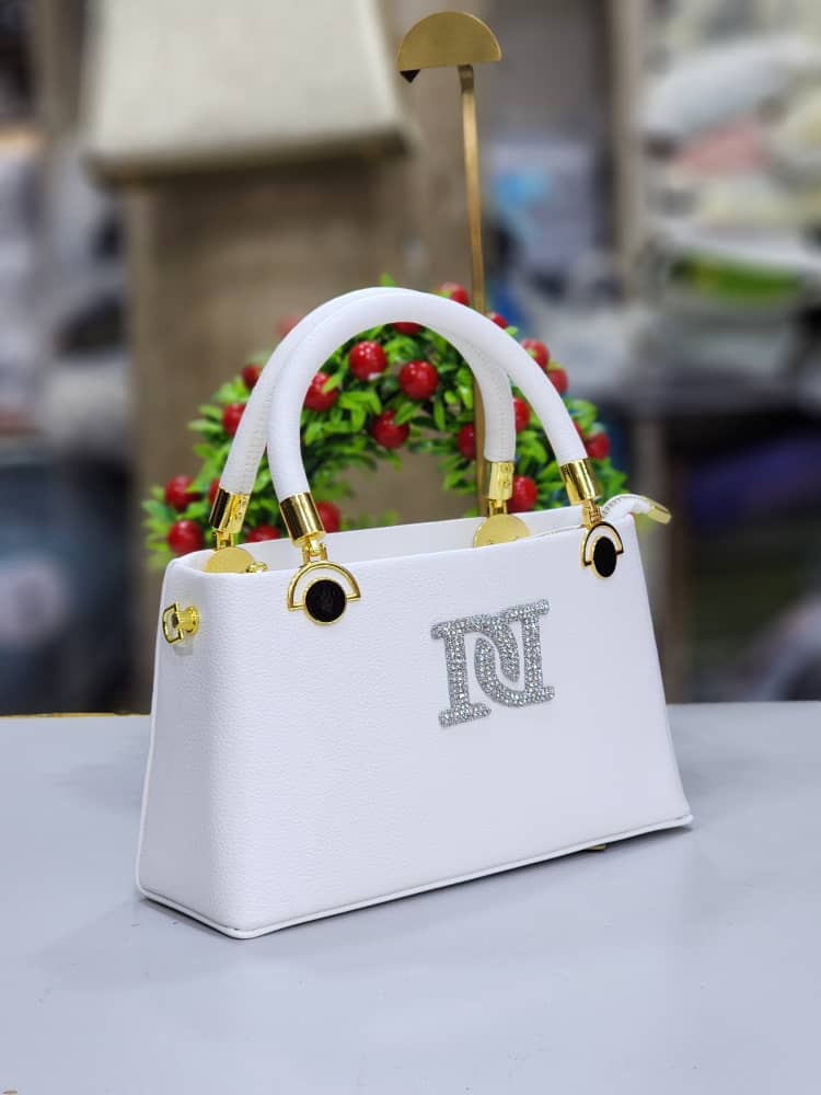 Ajokehub👜🛍️👗 tweet media