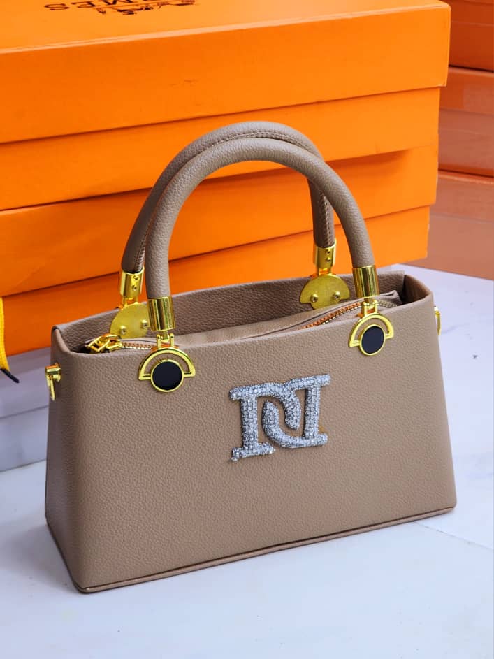 Ajokehub👜🛍️👗 tweet media