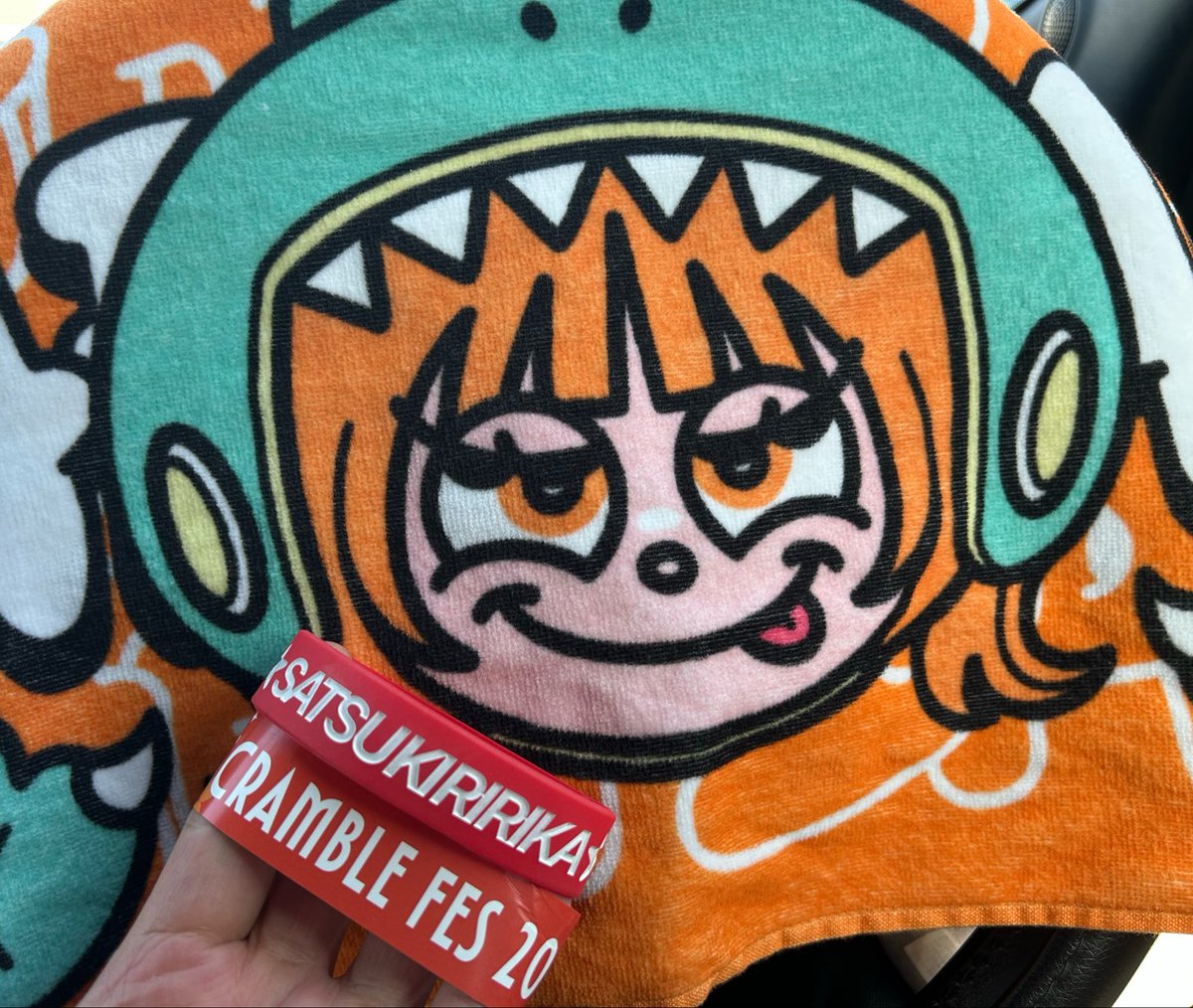 bashow666's tweet photo. 凜々香ちゃん長野に初上陸🦖⸒⸒
地元に来てくれる🙌
これは行かねば!御代田町は初訪問で意外と遠かった1.5h🚗³₃
会場は自然に囲まれた複合施設で屋根のない屋外ステージだったから晴天で良かった😊
凜々香の歌声が信州に流れ大好きなシオン歌ってくれて嬉しすぎた😭
#砂月凜々香
#scramblefes https://t.co/LUCJx6V7WO