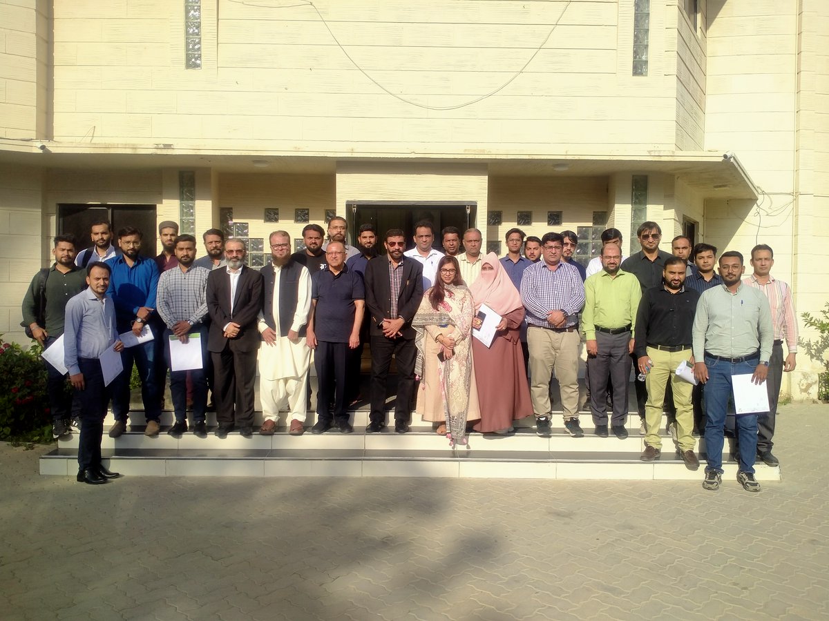 PHMAofficial's tweet photo. 𝐏𝐇𝐌𝐀, in collaboration with 𝐈𝐋𝐎, held a Certificate Distribution Ceremony for the Better Work Pakistan Seminar Series at PHMA House, Karachi, with 40+ participants from 35+ companies nationwide, recognizing commitment to improved workplace standards. #ILO #PHMA https://t.co/U5pMSkLR7l