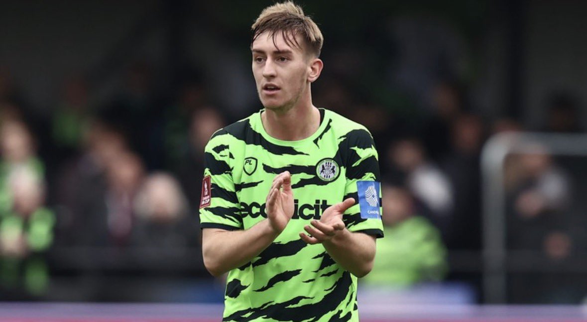 CalTalksNL's tweet photo. Tell you what, Harvey Bunker on a free is a ‘no brainer’ for almost every L2 &amp; NL club.

Another player that's fell victim to the size of the FGR squad this season.

Very versatile and reliable midfielder at either level. Wonder whether Yeovil make a move. 

#WeAreFGR🟢⚫️ #YTFC🟢 https://t.co/E9gd4bkMhu