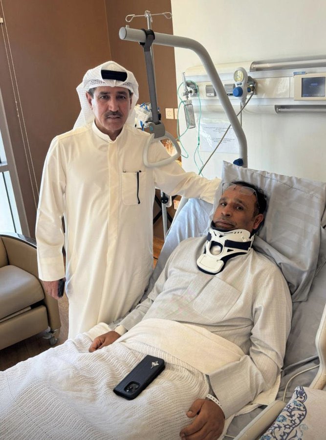 trndkw__'s tweet photo. نتمنى الشفاء العاجل للدكتور حسين المكيمي حارس منتخب الكويت سابقاً بعد اجراء عملية جراحية في مستشفى الرازي• https://t.co/q6wdfcNXXn