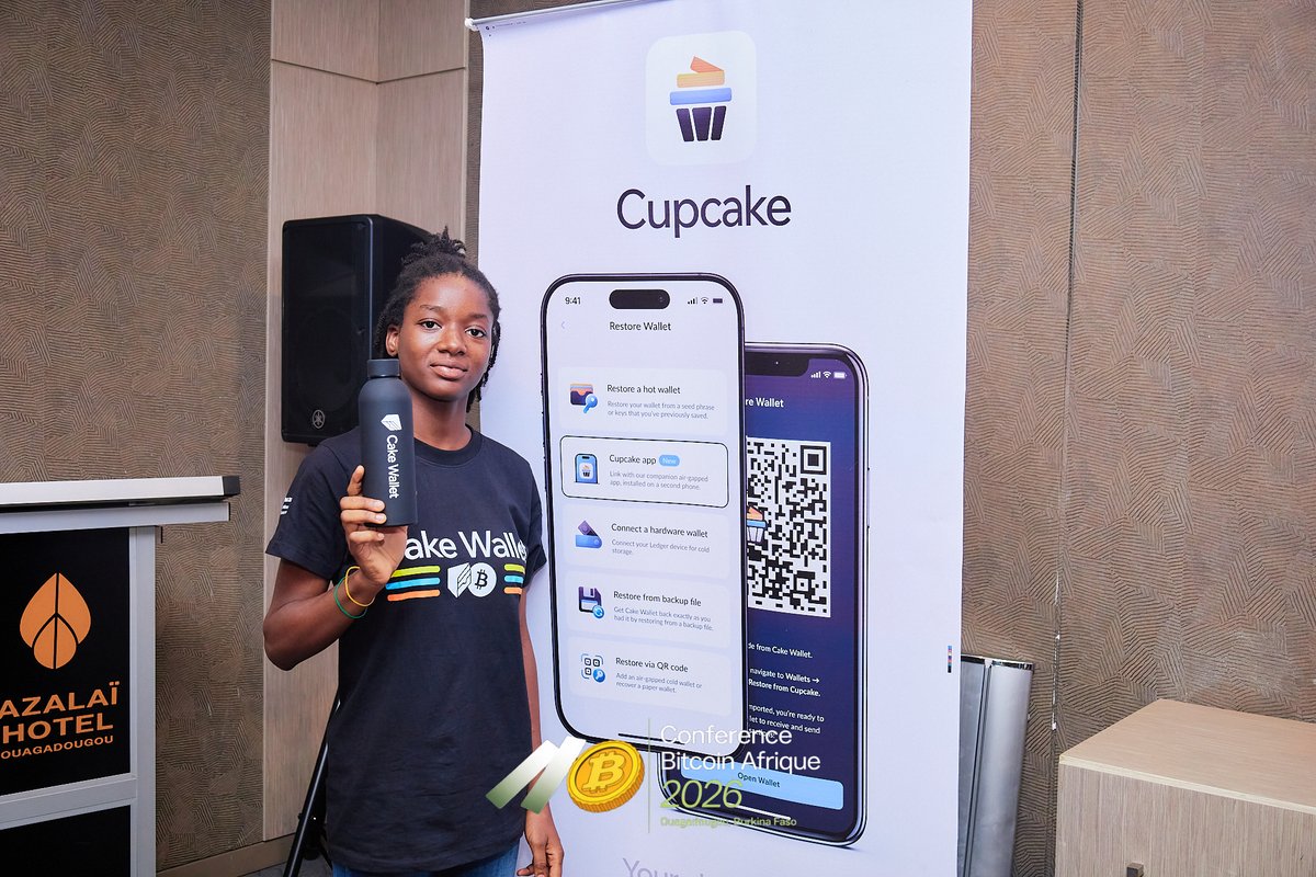 btcafriquefr's tweet photo. Cake Wallet @cakewallet  partenaire de CBA 2026. Et leur démonstration live a été l'un des moments les plus marquants de l'événement.  

Envoyer du Bitcoin depuis un smartphone, en quelques secondes, sans frais bancaires, devant 300 personnes à Ouagadougou. 

 La réaction de la salle était éloquente : pas de l'émerveillement abstrait, mais de la reconnaissance. "Ah, donc ça existe vraiment. Et ça marche vraiment."  

C'est ça l'adoption réelle. Un moment concret. Une preuve tangible. Une salle qui comprend.  

Pour des millions d'Africains qui dépendent de transferts internationaux coûteux, ce type de démonstration a une valeur pratique immédiate.  

Merci Cake Wallet pour cette démonstration et pour votre engagement dans l'écosystème Bitcoin africain.  

@vikrantnyc @cakewallet 

#CakeWallet #Bitcoin #Afrique #CBA2026 #Mobile #Adoption #Remittances