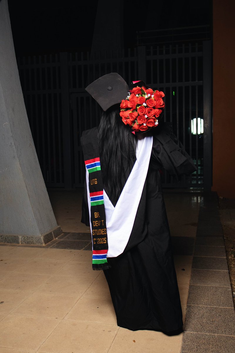 AmieJoof3's tweet photo. We Made it! 🎓🥳💕 https://t.co/3Snk3My08Q