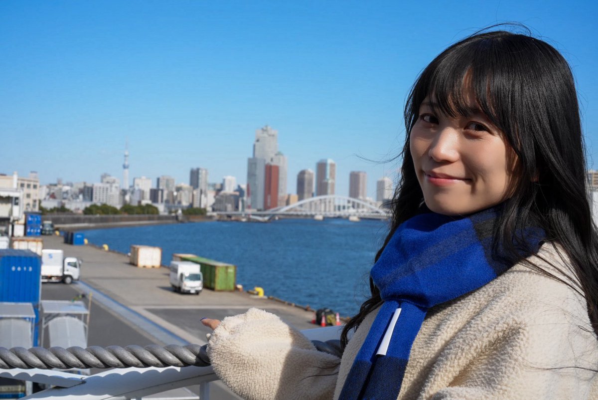 p_y_bay_san's tweet image. 遠くに見えるスカイツリーにあの日の思い出を重ねていました。

model: 碧木ももさん
@cadistar_momo/@momo_film 
event:ODS vol.257
date:2026.1.24(sat)

#碧木もも 
#ぐんま特使
#ODS 
#DDS