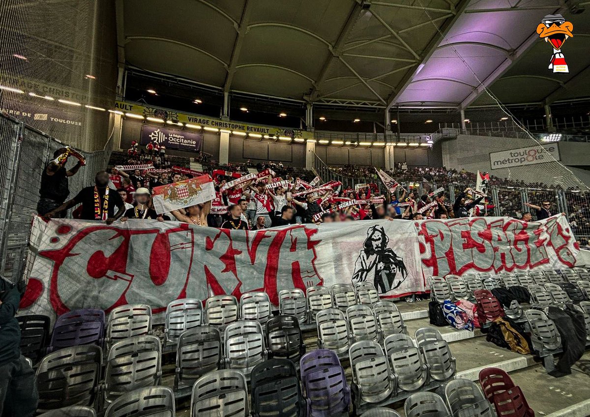 Ultras Monaco 1994 tweet media