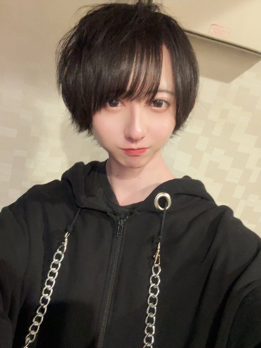 かい tweet media