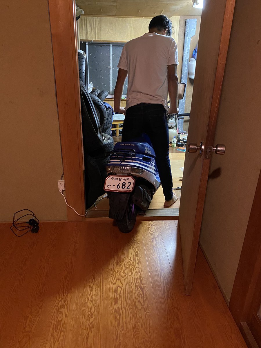 ブラウン ☞🔮 tweet media