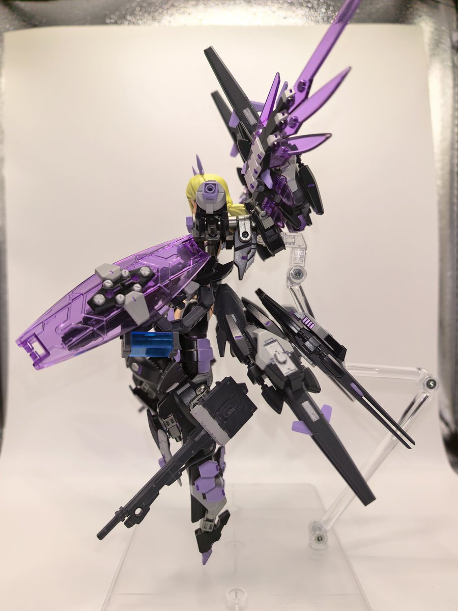 waishingSin1's tweet photo. ミュージカ・マクシア（レヴィニクス(B2+)ギア）

彼女はマクシオン軍がもう一人のエースパイロット「ビームのミュージシャン」をベースにデザインした、もう一のプロモーション用シスターです。

#30MS
#あなたの美プラ作品みせてください
#ミキシング選手権

https://t.co/Bd0sEQfXux https://t.co/z64kLnhVjS