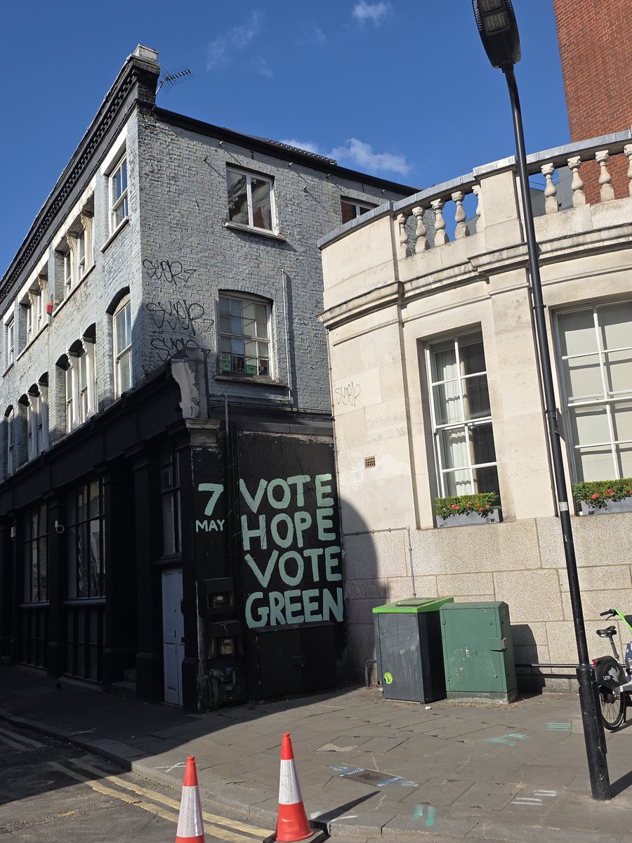 MuzaNasr's tweet photo. @ZackPolanski This is the tweet, Hoxton street shoreditch. https://t.co/jRDdkjoy8n