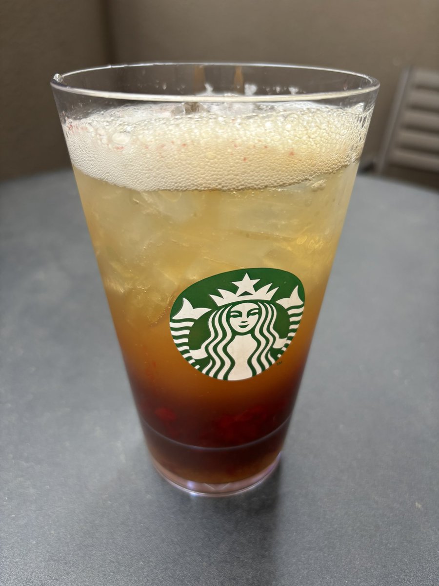 ラテちゃん☕️スタバ tweet media