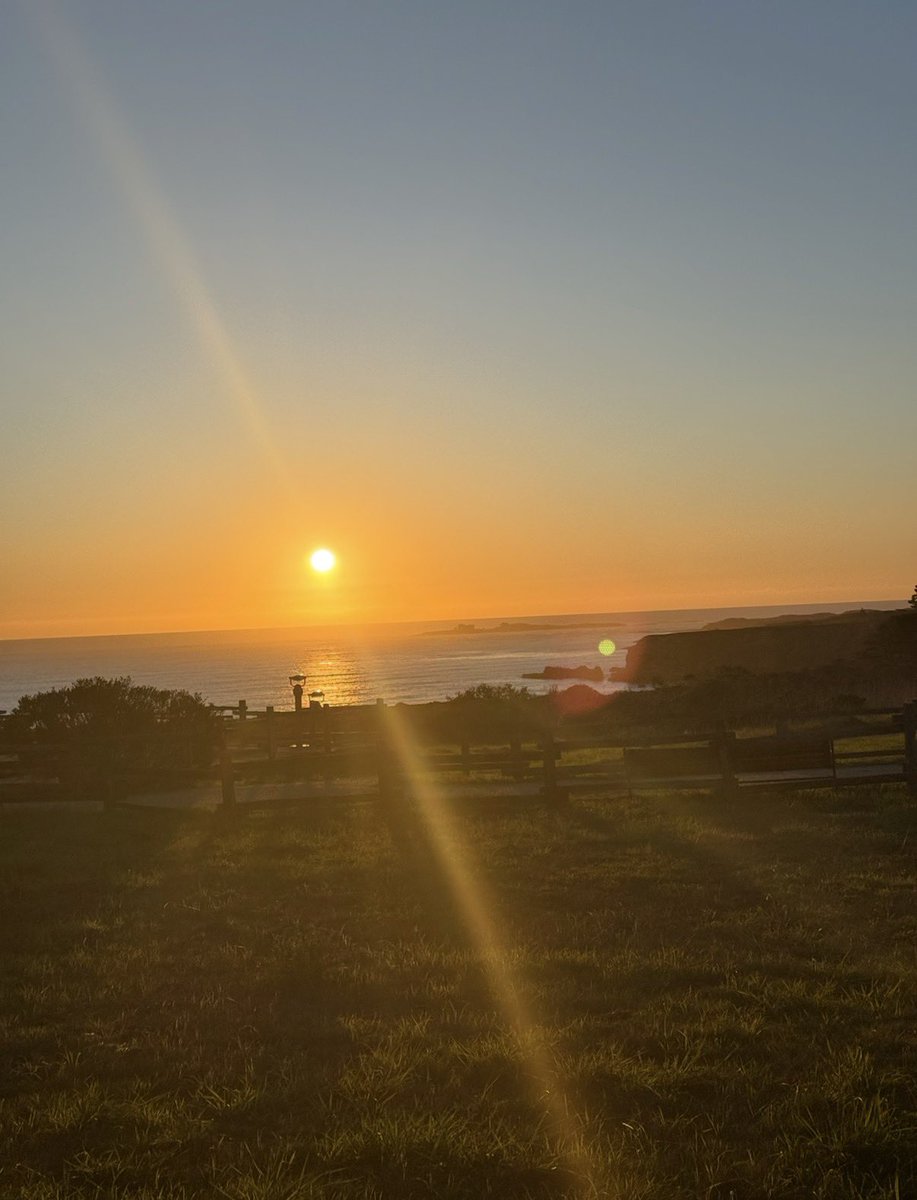 lonesomelake0's tweet image. Some gorgeous sunset pictures I've taken over the years

#sunsetphotography
#sunset
