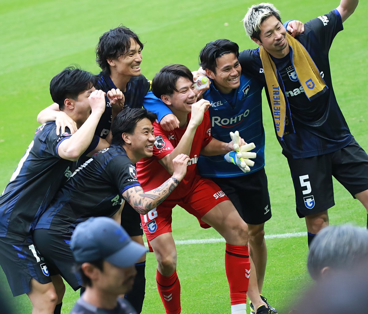 おとがみ tweet media
