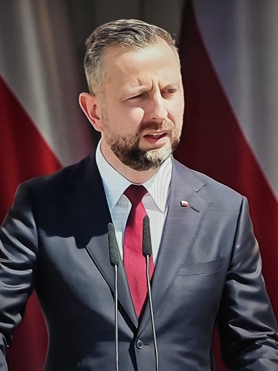 Waldek tweet media
