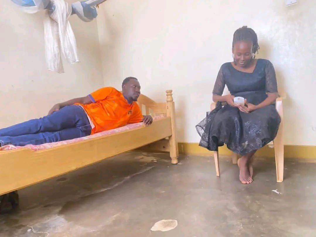 "Chair yawakagra iri kuda kutyoka rimwe gumbo" 🤣🤣