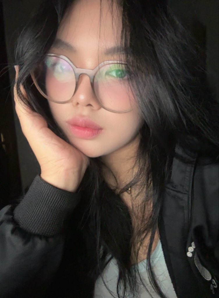 ellara tweet media