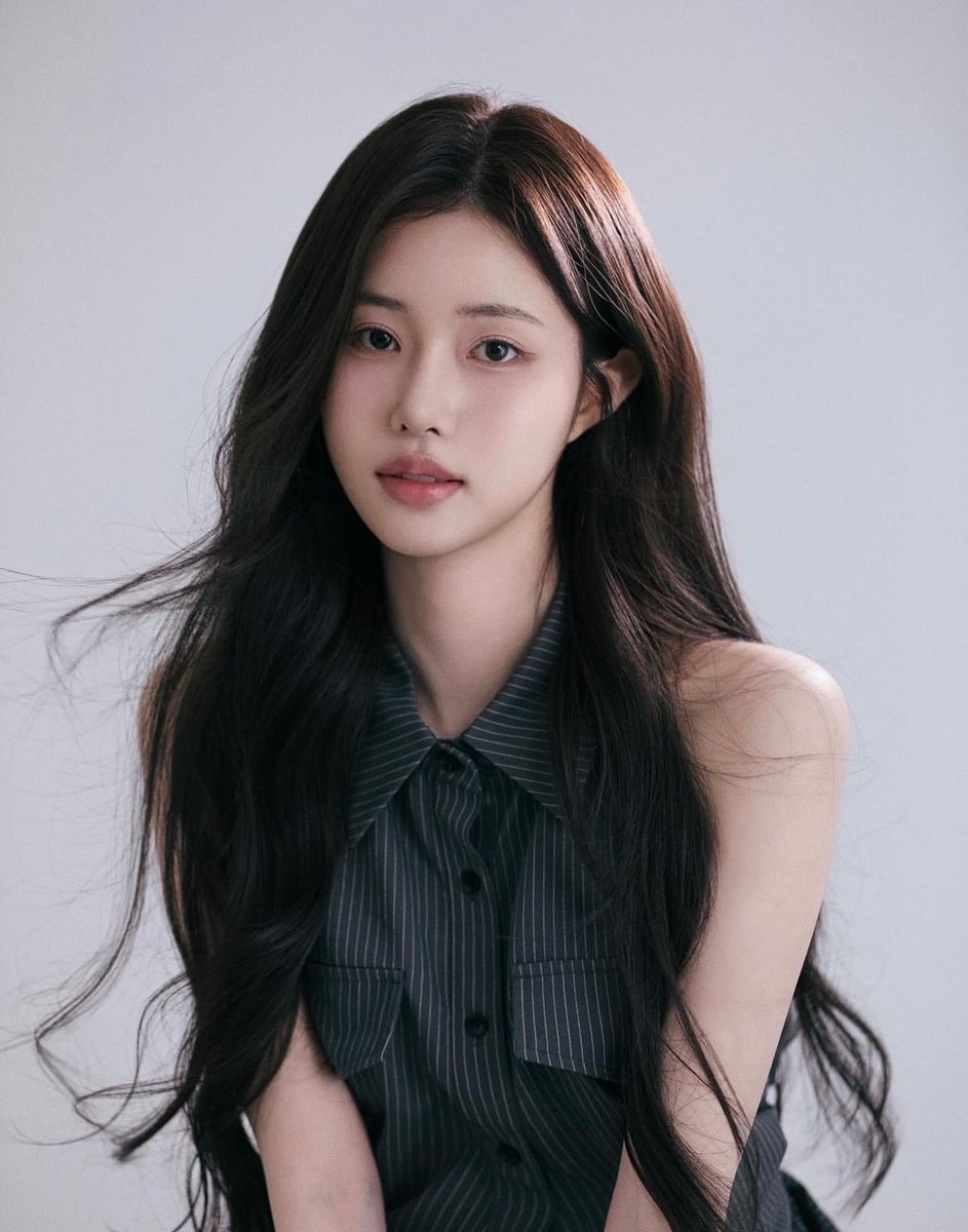 rumored girls planet2 contestants by knetz

choi jeongeun 04 🇰🇷
son jiwoo 01 🇰🇷 

both are ex runext contestants who made it to the finale, jeongeun placed 6th in fan voting but the label didn’t choose her. 

#CHOIJEONGEUN #최정은 
#SONJIWOO #손지우

#GIRLSPLANET2 #걸스플래닛2