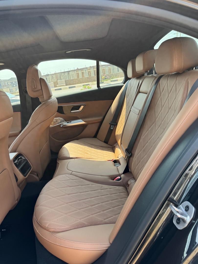 nauwas05's tweet photo. Can you pay 265M for this E300 2026 https://t.co/MRqVu7z77u