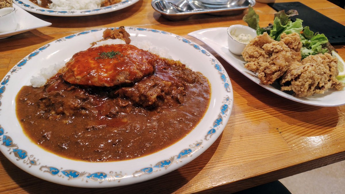 ハンバーグカレー(˙𐃷˙)