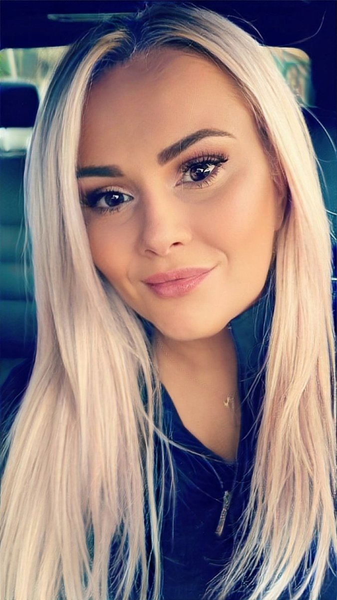 Nicole tweet media