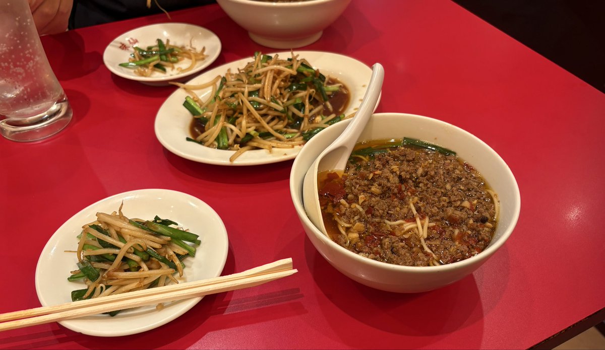 utox341's tweet photo. 2日目取り敢えずの台湾ラーメン https://t.co/abFY9LmmTe