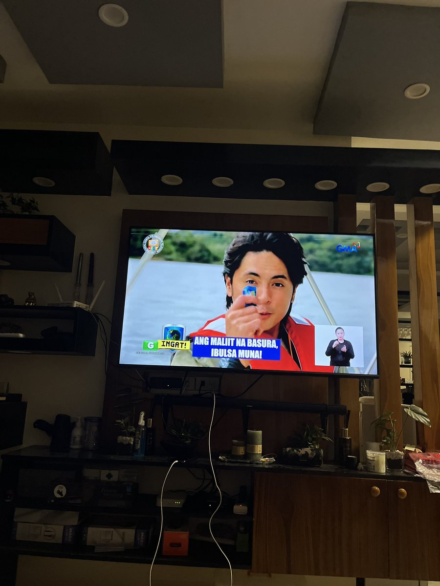 httpmegel_'s tweet photo. Watching #PlanetXP 

Proud of you!!! @MiguelTanfelix_ 🌱❤️🌎

#MiguelTanfelix https://t.co/iFAZgc06vw