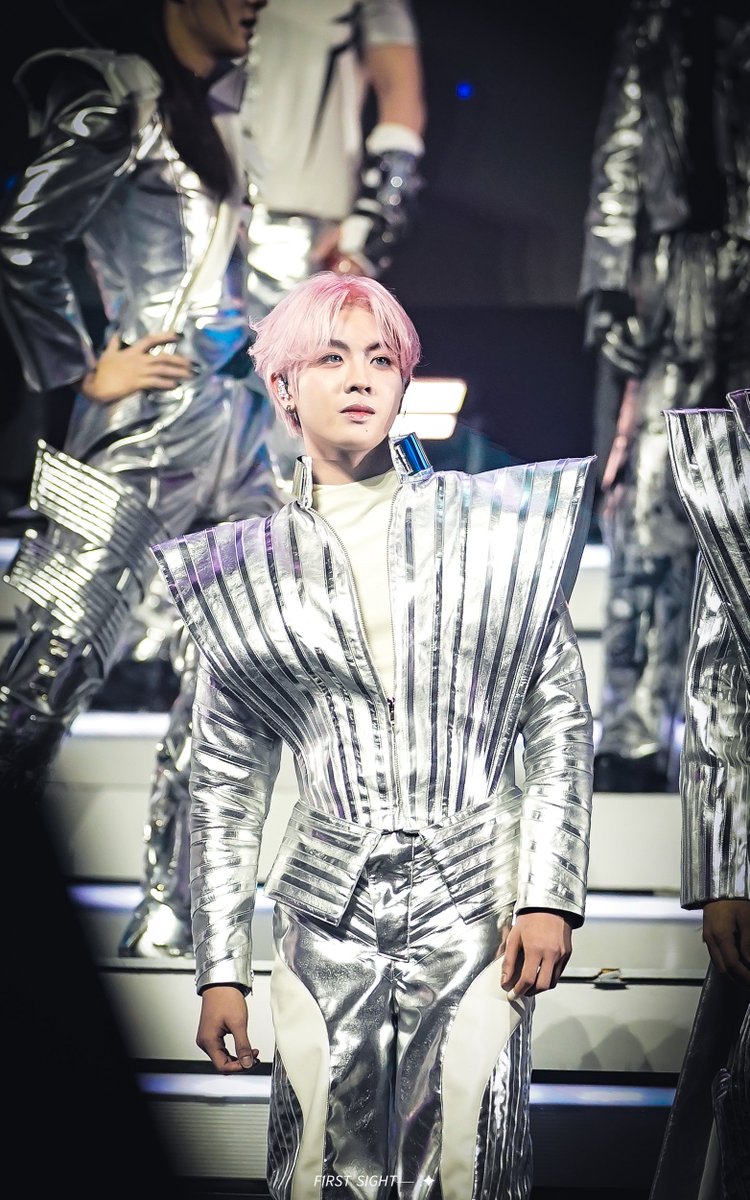 𝘍𝘐𝘙𝘚𝘛 𝘚𝘐𝘎𝘏𝘛── .✦ tweet media