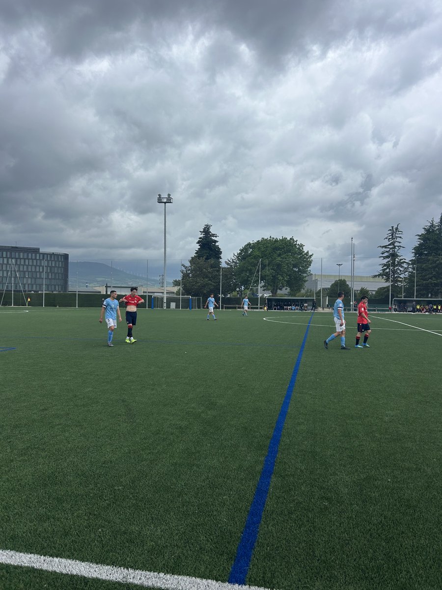 Tercera365_G15's tweet image. DESCANSO:

Aún sin goles en Tajonar. 

⚽️ @Osasuna_Tajonar 0-0 @Antiguoko 

🏆 #DivisiónDeHonor #DH #Juvenil G.II, J.30