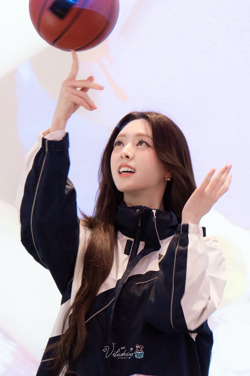 비타 tweet media