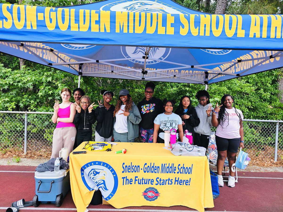 akjohnsonEdS's tweet photo. Our Girls on the Run (LeadHERship Club) representing at the Liberty County Relay for Life supporting the American Cancer Society!! These young ladies did an amazing job!!! The work doesn’t stop here! Let’s continue to support the fight against cancer!🙏🏾💙 https://t.co/6PSdLt1Mbz