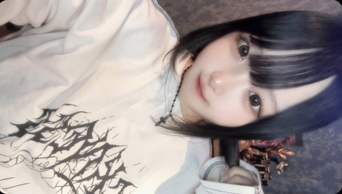 月（つき）さん、♥ tweet media