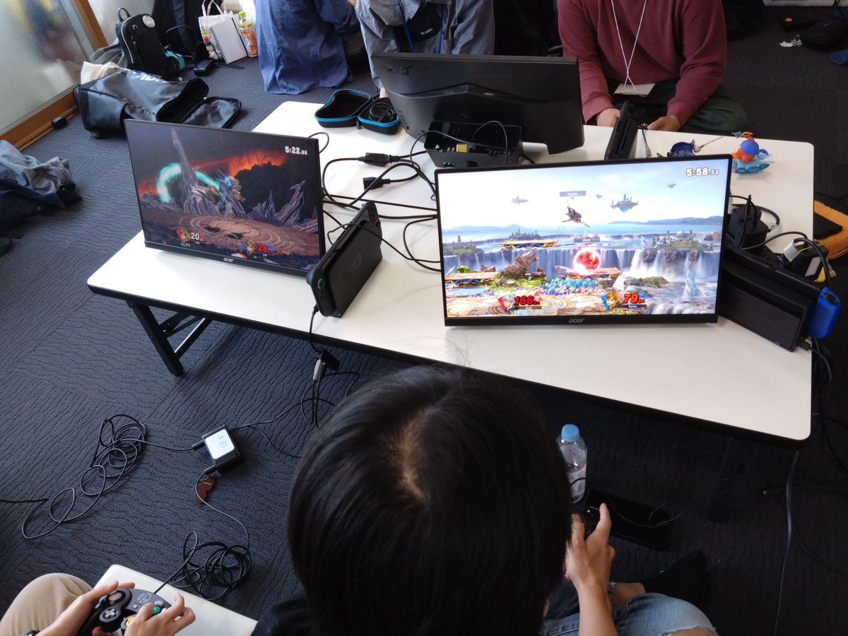 gen__ssbu's tweet photo. リンク使いオフ「英傑祭」#6 お疲れ様でした！ 

過去最大人数＆海外勢のリンク使いもたくさん参加してくれてめちゃくちゃ賑やかな会になりました　
参加された方ありがとうございました！またどこかで。 https://t.co/sD8TnCJwUr