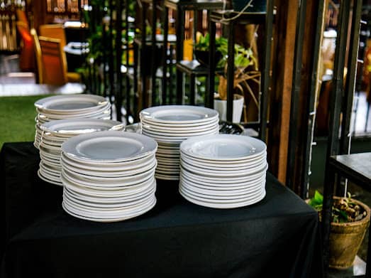abzynation's tweet photo. We do outdoor catering for all your functions at backyard Bistro we have the best Cutlery, best food setups and even better the most delicious food for yourself and your guests.
#BackyardUG #KampalaWeekend #GoldenPosts https://t.co/tHf6Vm2DO5