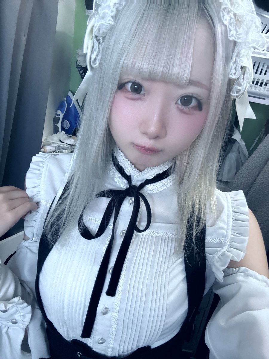 にあ🌸ツインテール tweet media