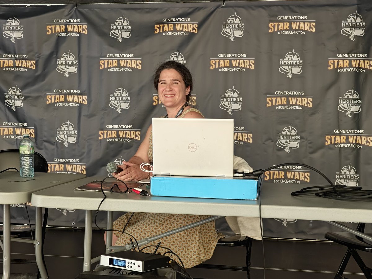 GalaxieStarwars's tweet photo. PrĂȘt pour le prĂ©sentation @PocketImaginair et LIZZIE de #GenSW2026 prĂ©sentĂ©e par @Louve_trad
#GalaxieSW https://t.co/2lEhTbqXcH