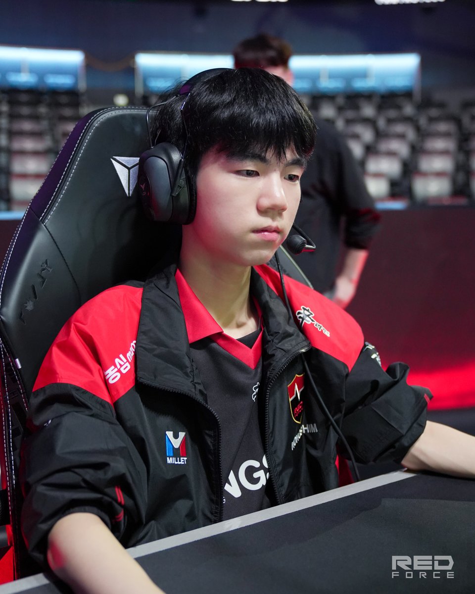 NS RedForce tweet media