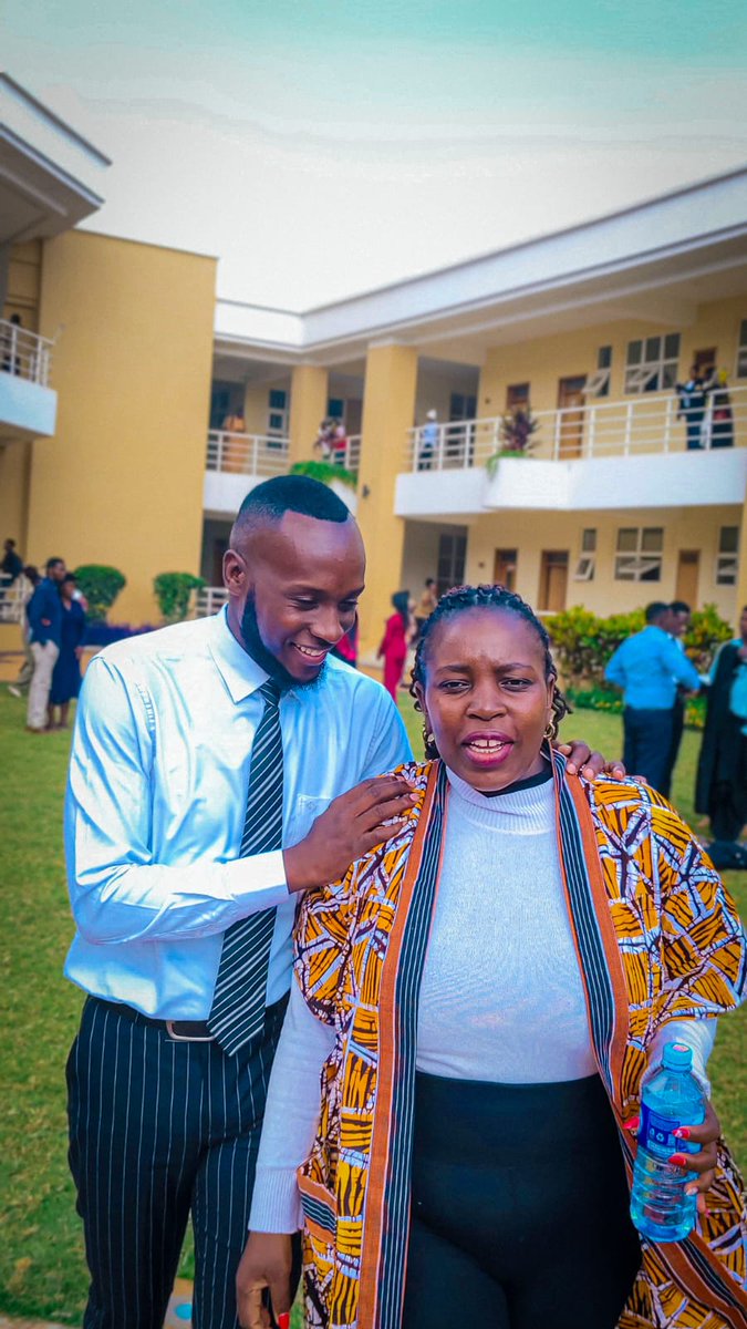 FabiusMulongo's tweet photo. Happy birthday to my sister 🎉💖

I want to thank her for everything she has done. 

Beautiful new year ahead ✨🥂 https://t.co/iGszoHyFxF