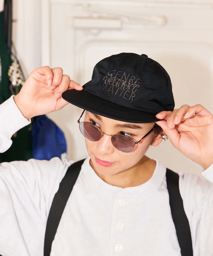 SUBLIME × FREAK'S STOREのキャップ、テッキーな素材感とさりげない