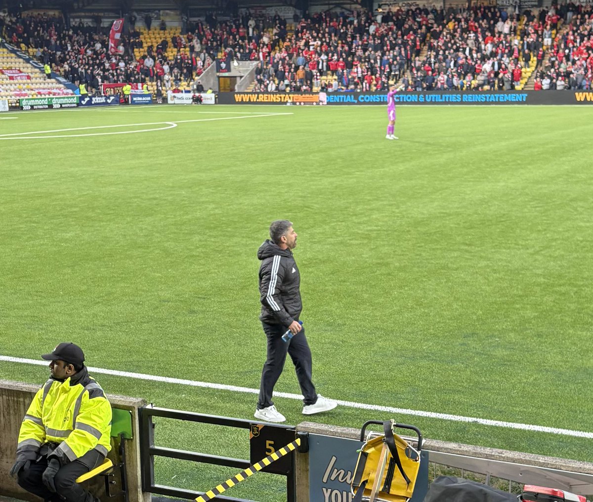 Smahoo92's tweet photo. So much to unpack from last night. Between McCormack’s Barnet to Robinsons massive gutties. https://t.co/LdngGamOfs