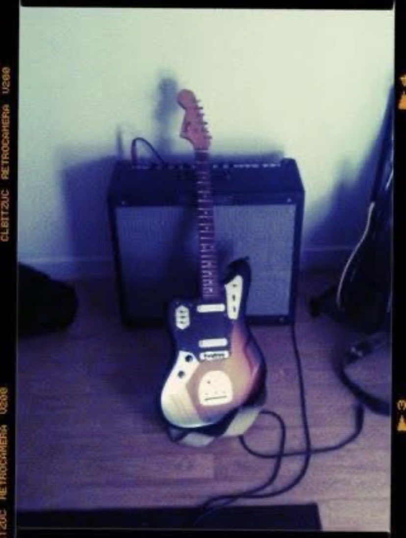 EnoRomain's tweet image. Peut être la plus belle chose que l’humanité ai créé
#fender #Jaguar #fenderjaguar #fenderjapan
