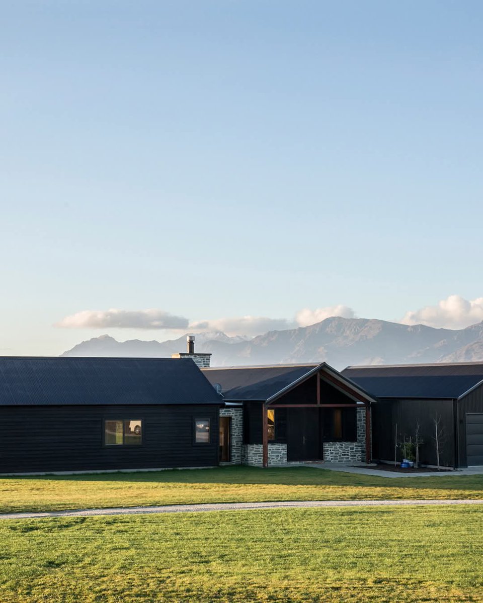 samiefrank's tweet photo. New Zealand house design inspiration 🌿💚 https://t.co/diMuREzHJq