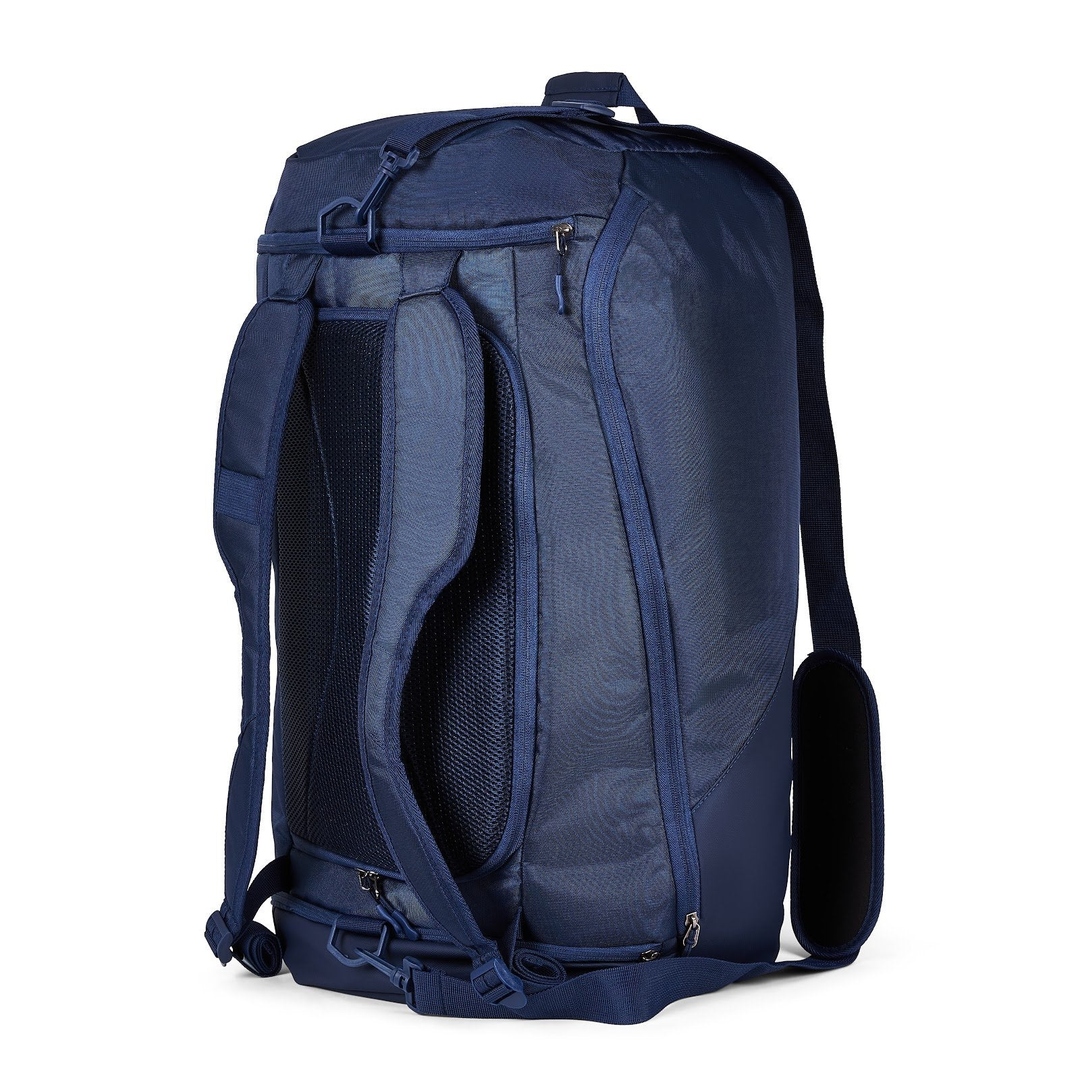 epsportsltd's tweet image. From the changing room to the pitch side, the Chadwick Holdall Hybrid has your kit sorted. Spacious, durable, built for match day. Available at East Point Sports. Get yours 👟 #Teamwear #FootballKit #SportsBag #MatchDayPrep #TrainingEssential