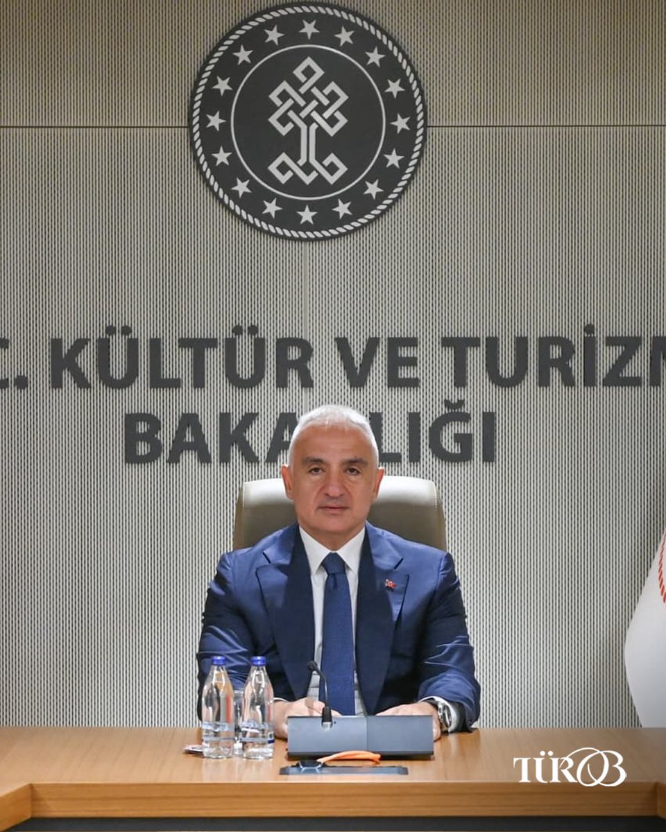 TÜROB tweet media
