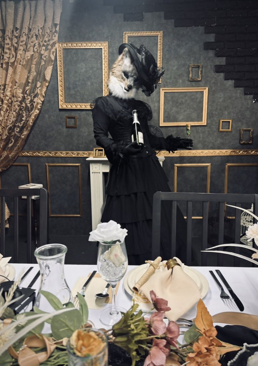 FurryFenrirxoxo's tweet photo. お席に🍾🍷
#ladye
#LadyEpsilon
#イプシロン
#イプシタイズ
#着ぐるみ
#ケモノ
#リアル系
#FursuitEveryday #furry #fursuit #kigurumi #furrygir #furryartist
#コスプレ
#コスプレイヤー https://t.co/PbX0osI6XV