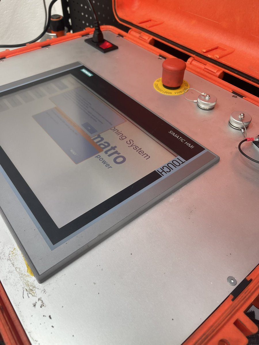 RSSMinworth's tweet image. This has been challenging working to an extremely tight deadline but our #engineers delivered.  #holmatro #hydraulic