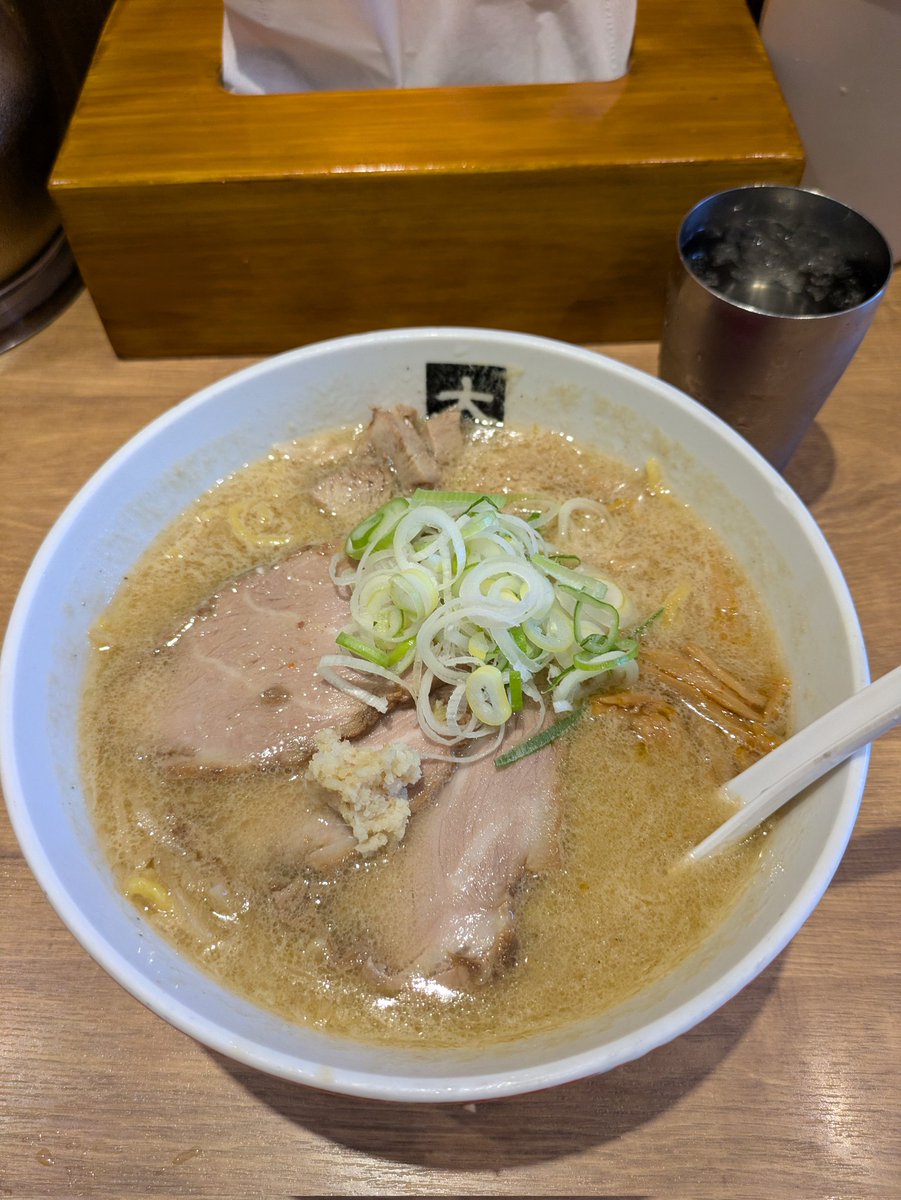 311xxMs's tweet photo. ぐぐぐ 腹痛で死にそうになってるから気を紛らわせるために生存ポスト
最近は不眠症になったり難聴再発したりとボロボロだけど何とか生きてるよ みんなはＧＷ楽しんでね https://t.co/CX05iBEJC1