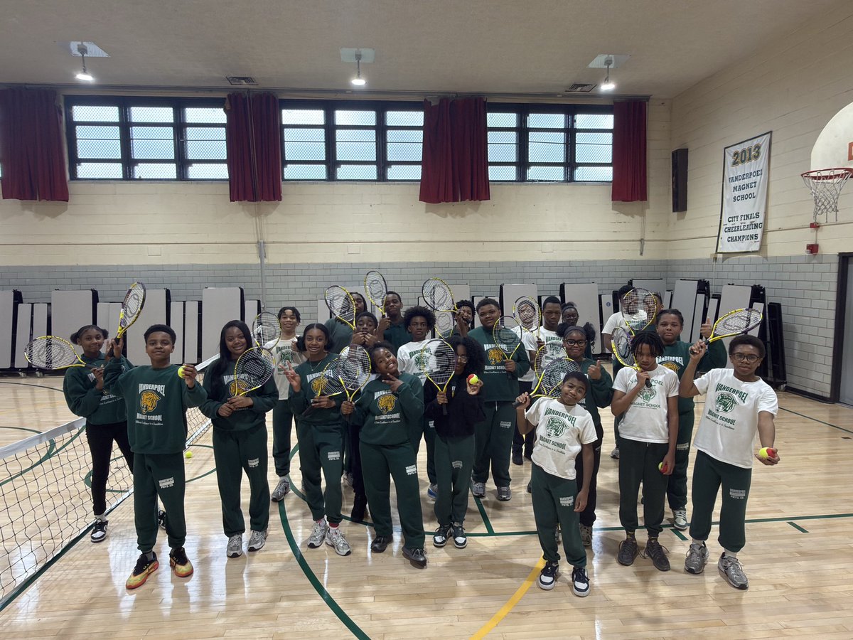 VHASports's tweet photo. 4/29/2026 - 8th graders enjoying some 🎾

#WeareVHA 
#VHATigersRoar 
#VHAPE https://t.co/oKC3FdVKvi