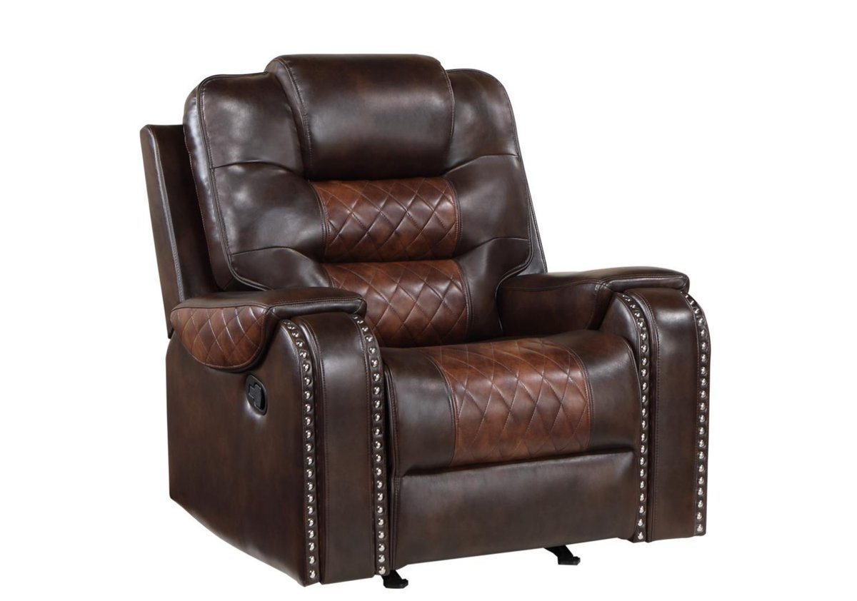 MassaGallery's tweet image. Turn your living room into a VIP lounge! 💎✨ Experience premium comfort and style with our newest sets! 🏡🔥

✨ Manual Reclining
💎 Quilted Accents
🥤 Cup Holders
🛠️ Nailhead Trim

DM to order! 📩

#LivingRoomGoals #FurnitureDesign #MassaGallery